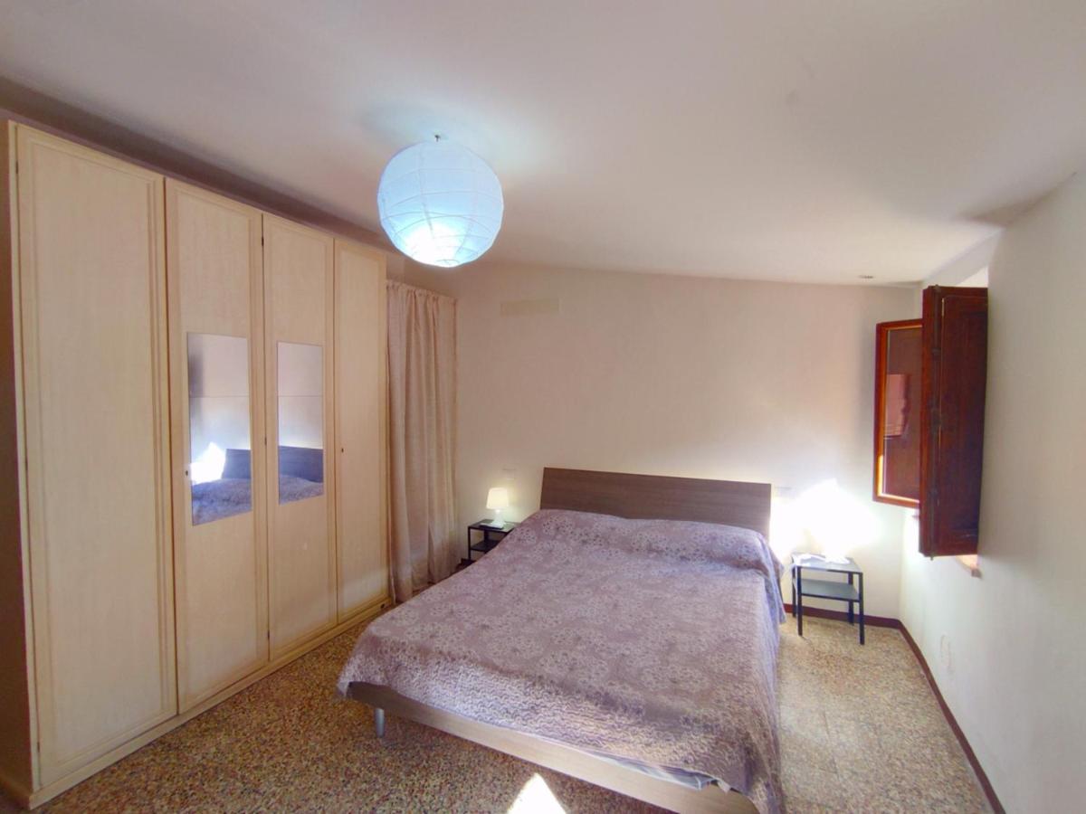 דירות פוג'יבונסי Attico Casa Via Rocca Sole מראה חיצוני תמונה